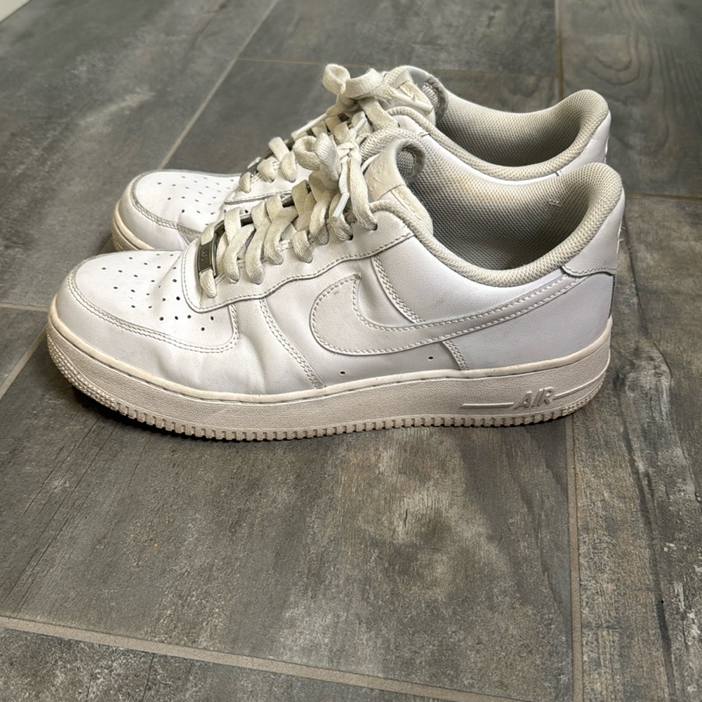 Mens Nike Air Force 1 Low ‘07, Size 10, White